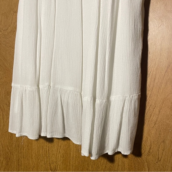 white sundress - Picture 3 of 7